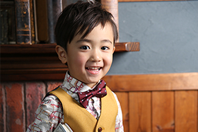 七五三  3歳 男の子 鮮やかなブルーを基調とした爽やかな乙葉の着物