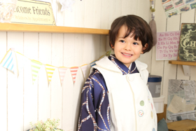七五三 3歳 男の子 サビヌキのタキシードはマスタードイエローで元気いっぱい